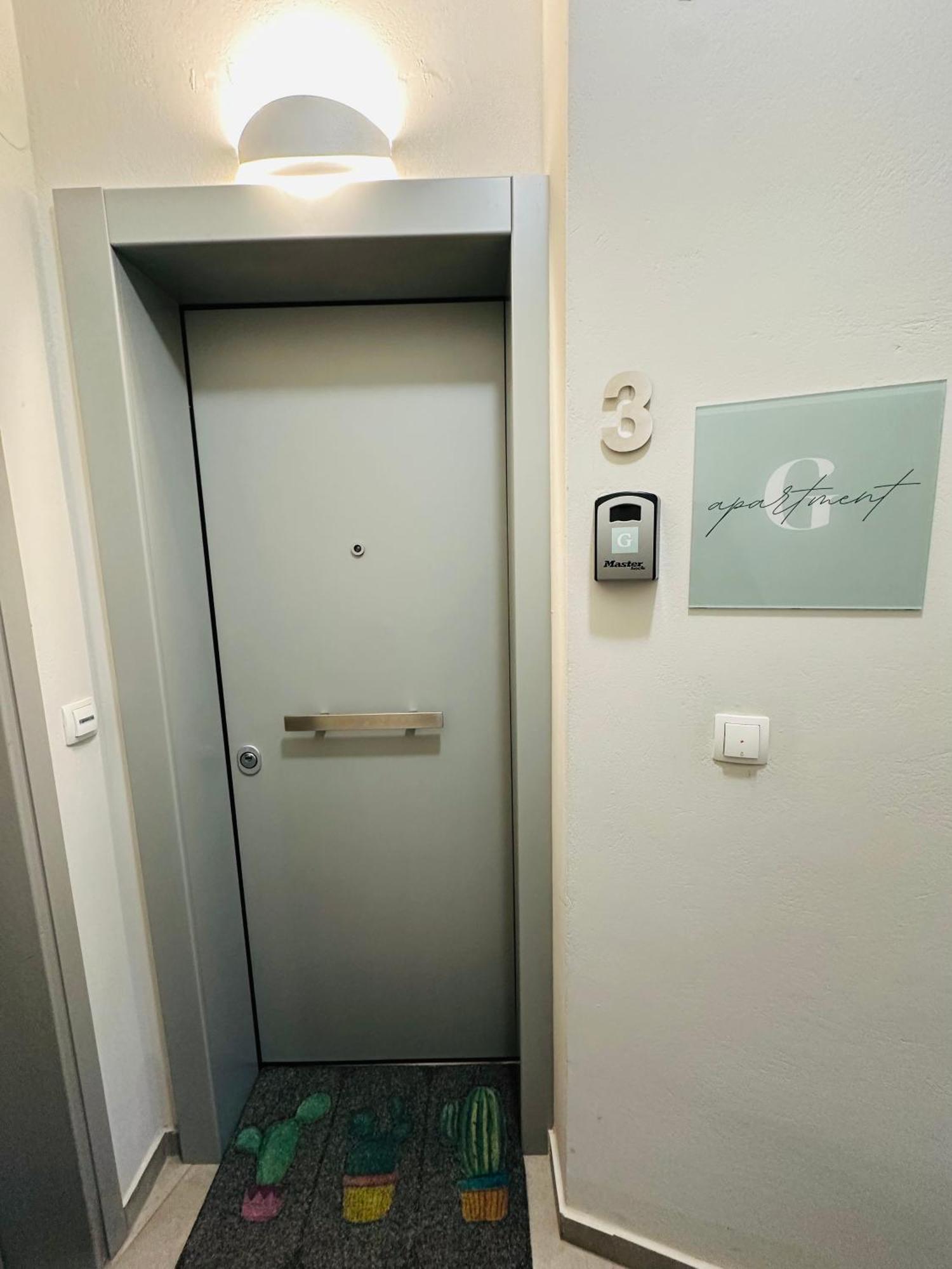 Gianna'S Apartment Central Aigio Cozy And Shining المظهر الخارجي الصورة